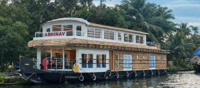 Abhinav Premium 3 Bedroom Houseboat Alleppey – Price, Photos & Direct Booking