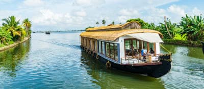 Private Houseboat Alleppey 2026 — Is It Worth It Over Shared?