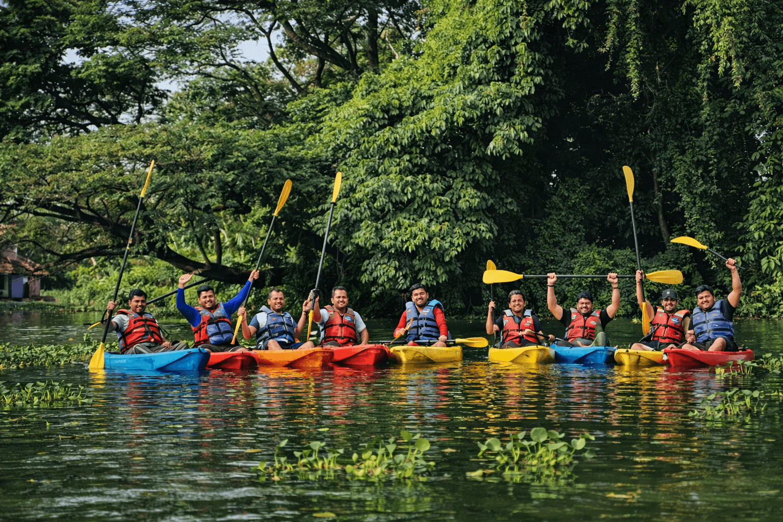 Alleppey houseboat guide from most popular view point Kainakary village